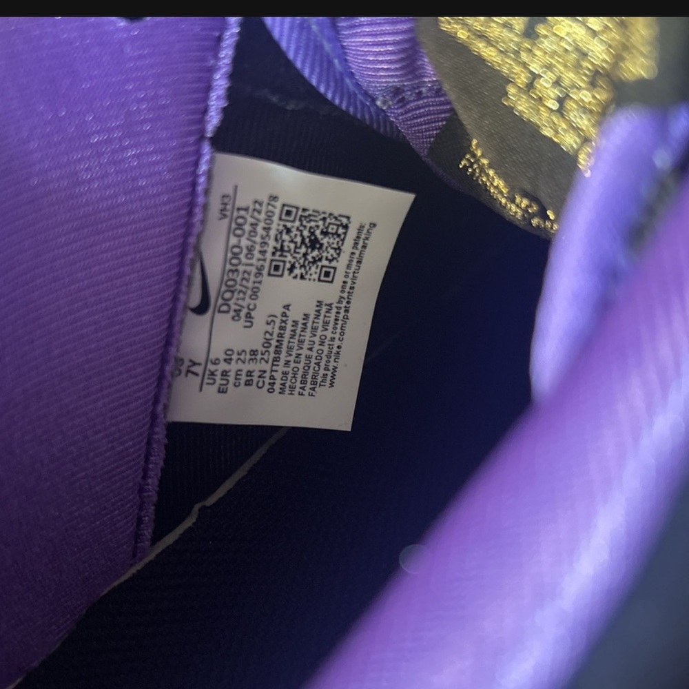 Nike Air Force 1 - Picture 5 of 5